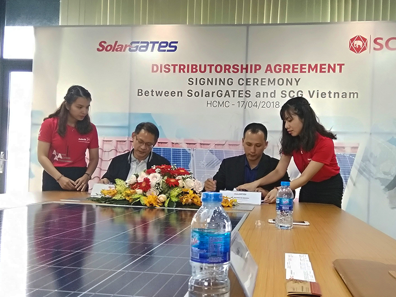 Đại diện SCG – SolarGATES ký hợp tác chiến lược trong buổi lễ