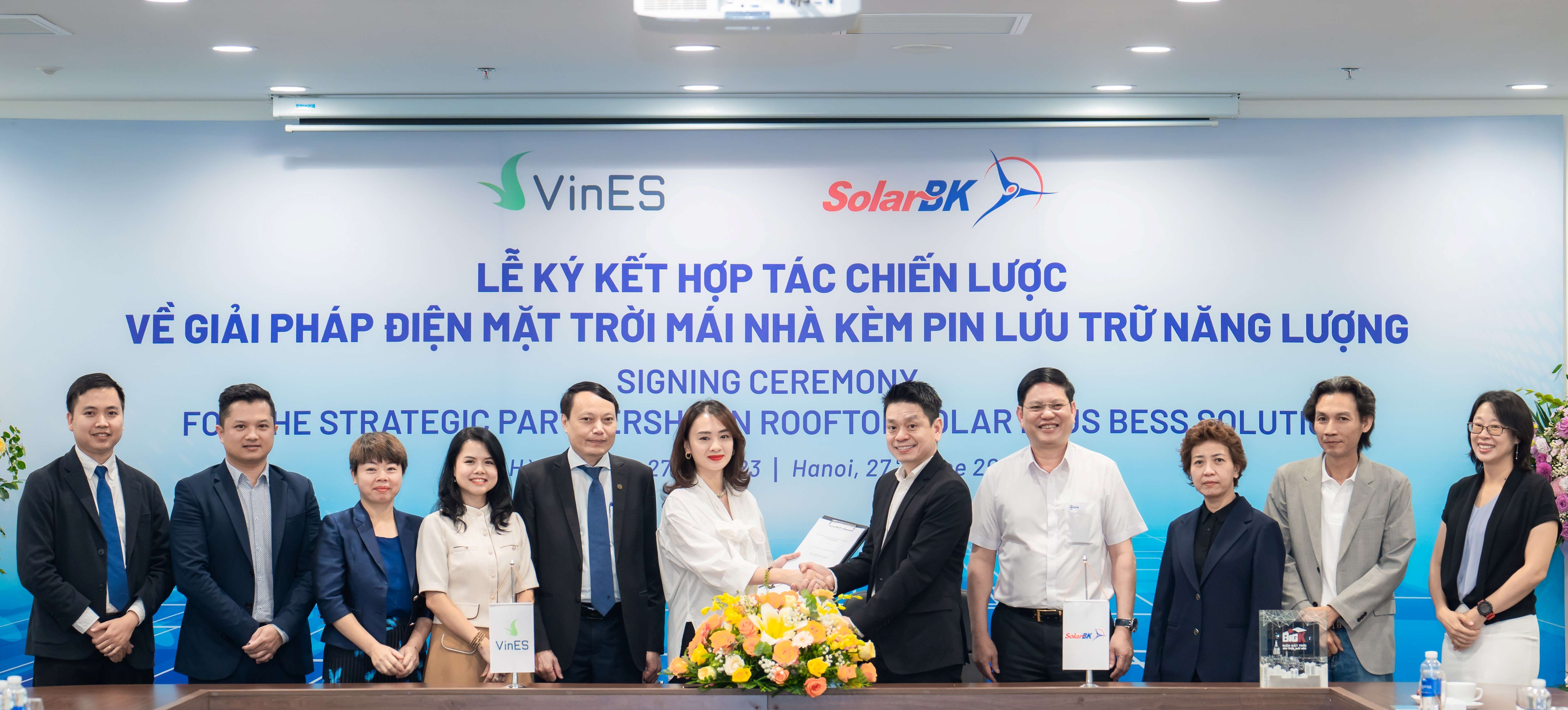 VINES AND SOLARBK COOPERATE TO PROMOTE INTEGRATED ROOFTOP SOLAR AND BATTERY ENERGY STORAGE SYSTEMS SOLUTIONS IN VIETNAM