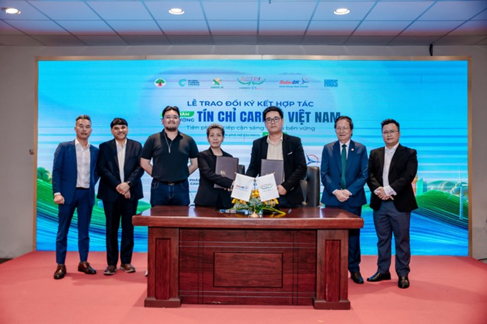 Thị trường tín chỉ năng lượng tái tạo tại Việt Nam: Cơ hội và Vai trò tiên phong của SolarBK
