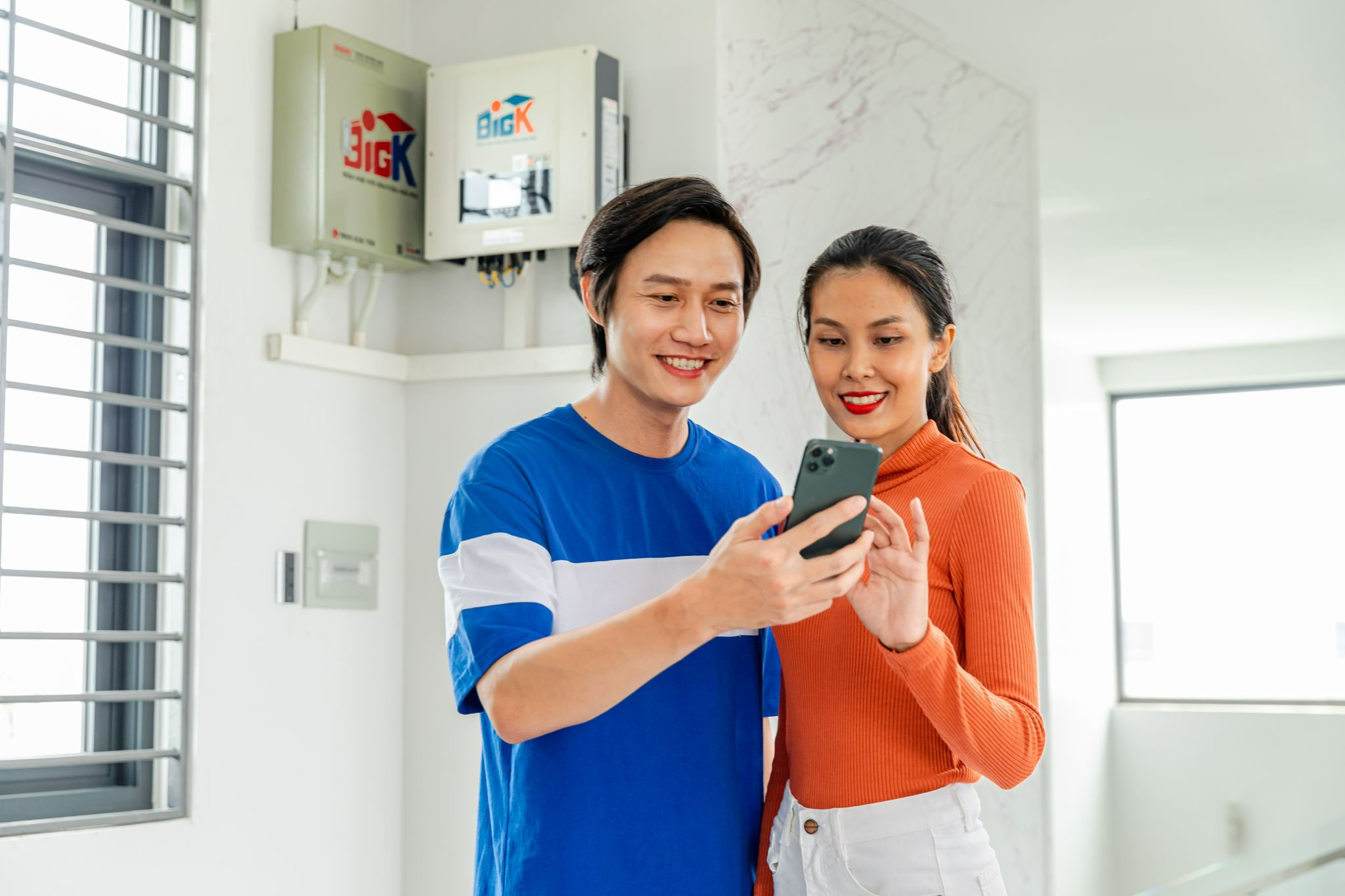 Giá điện tăng cao: 5 điều gia đình nên nắm rõ trước khi lắp điện mặt trời